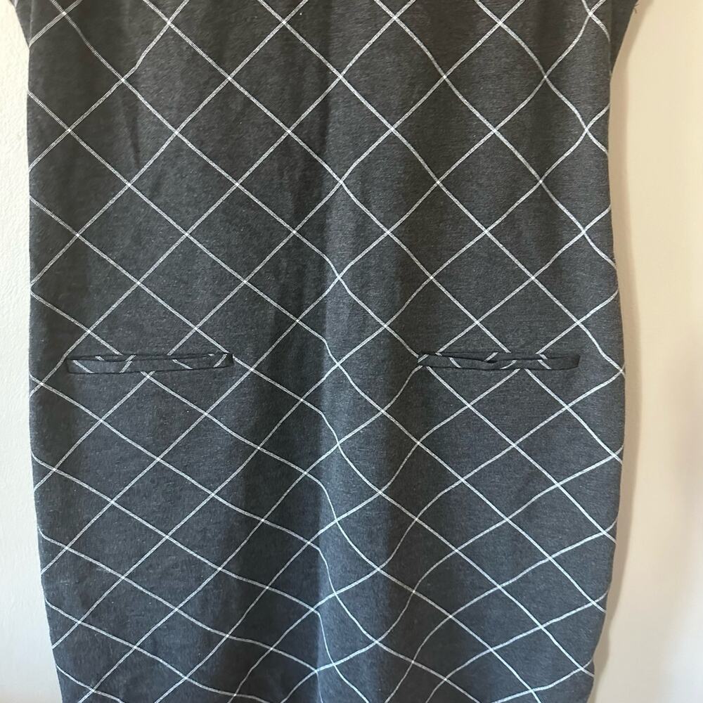 Sharagano Gray Sleeveless Dress with Check Pattern Size 12 - Picture 2 of 6